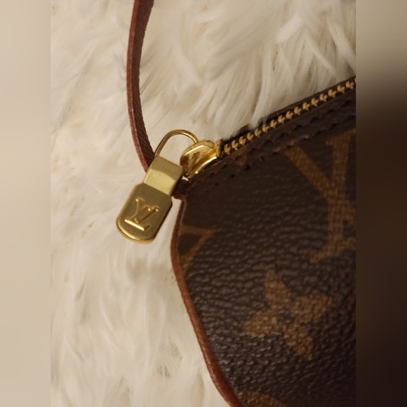 🌼 Vintage Louis Vuitton Monogram Mini Papillon 🌼 - Picture 2 of 15